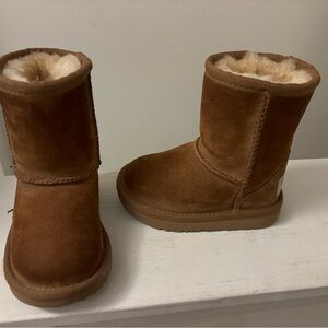 Uggs 6c